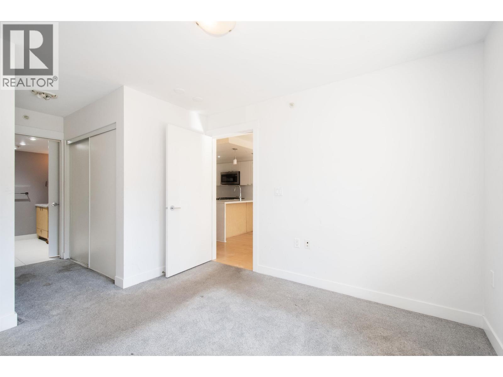 301 160 W 3rd Street, North Vancouver, British Columbia  V7M 0A9 - Photo 10 - R3096990