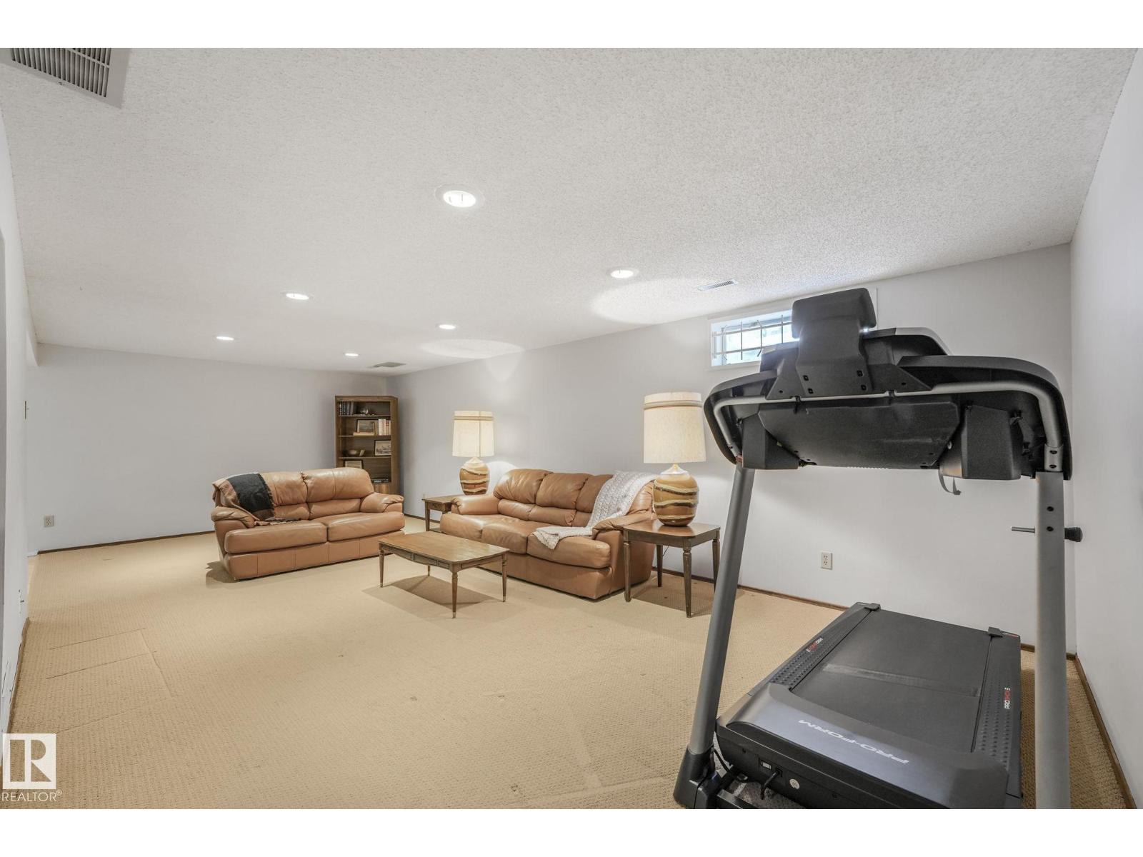 587 Wahstao Rd Nw, Edmonton, Alberta  T5T 2X9 - Photo 37 - E4476291