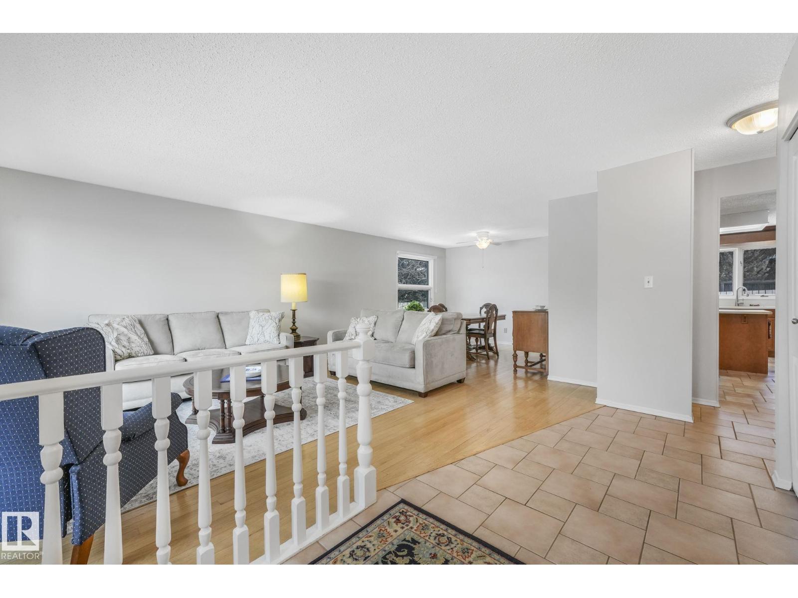 587 Wahstao Rd Nw, Edmonton, Alberta  T5T 2X9 - Photo 7 - E4476291