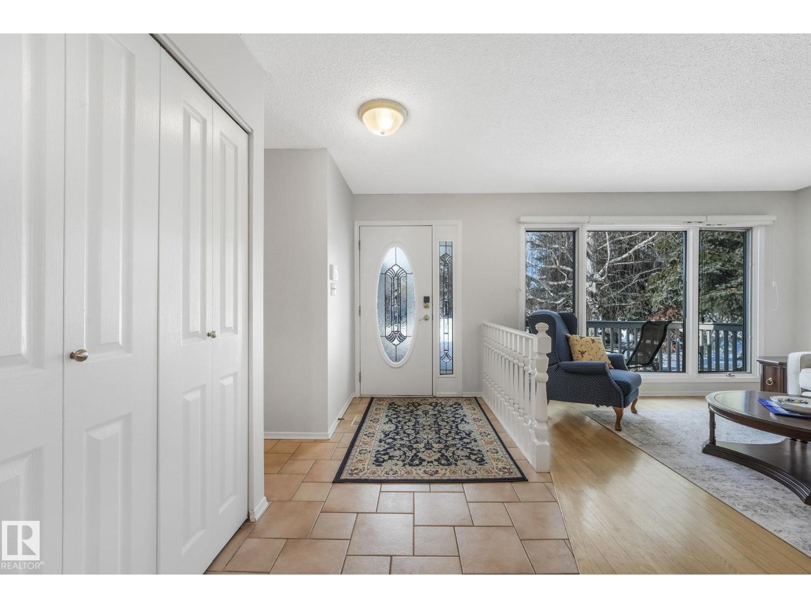 587 Wahstao Rd Nw, Edmonton, Alberta  T5T 2X9 - Photo 5 - E4476291