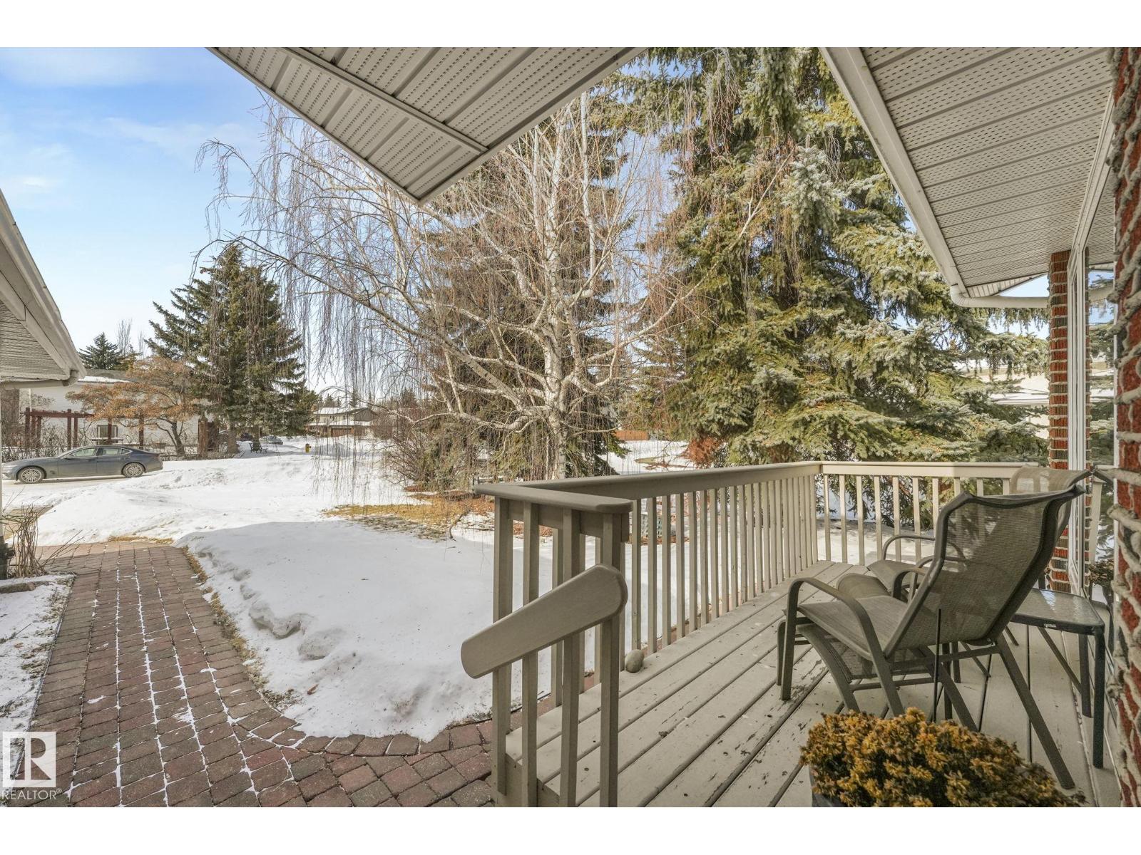 587 Wahstao Rd Nw, Edmonton, Alberta  T5T 2X9 - Photo 4 - E4476291