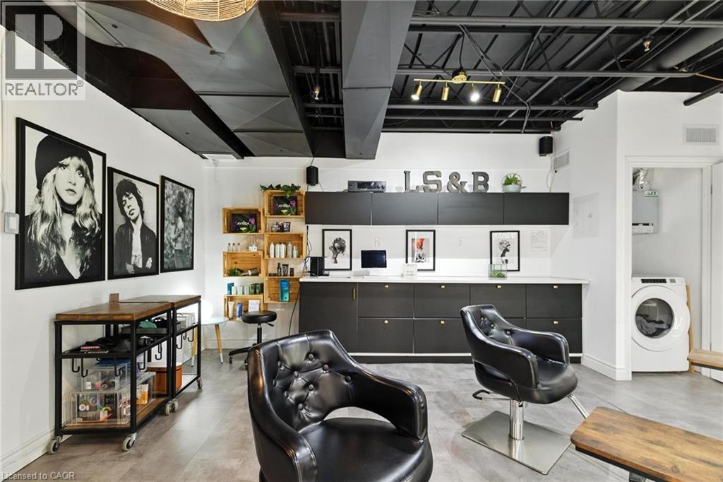 690 Belmont Avenue W Unit# 102, Kitchener, Ontario  N2M 1N6 - Photo 3 - 40810331