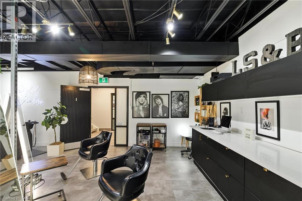 690 Belmont Avenue W Unit# 102, Kitchener, Ontario  N2M 1N6 - Photo 4 - 40810331