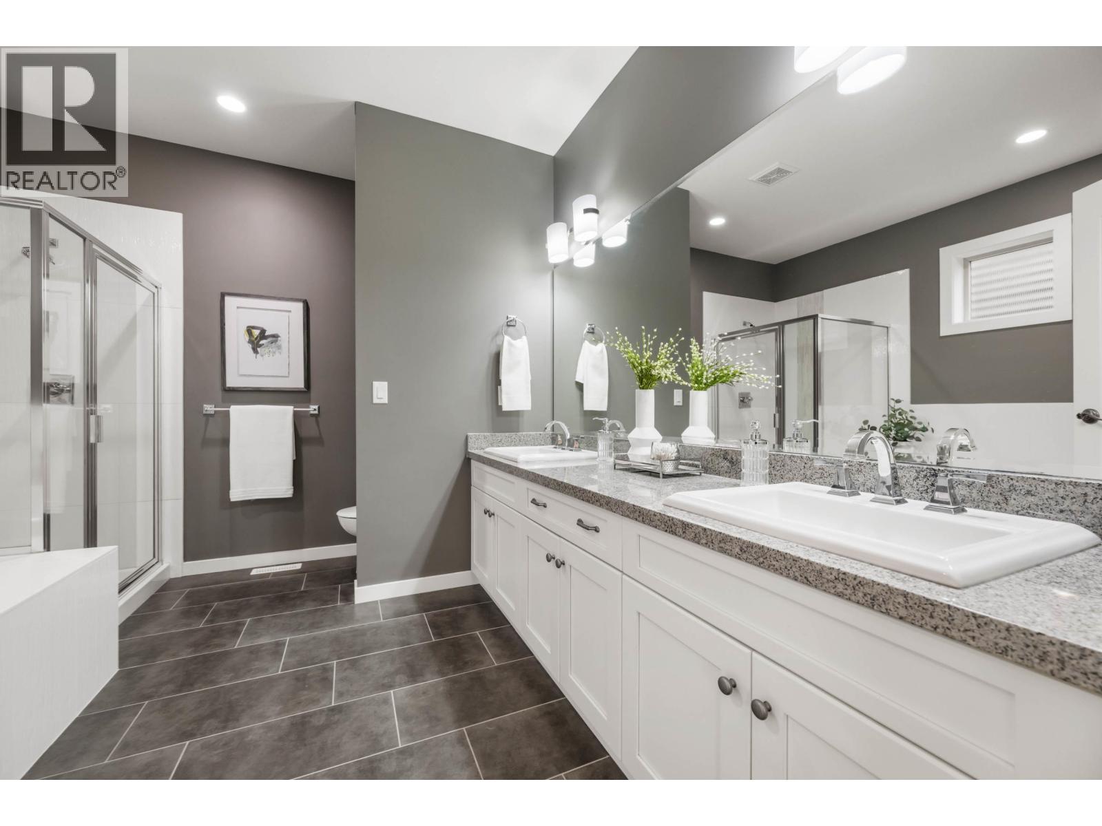 1383 Trafalgar Street, Coquitlam, British Columbia  V3E 0E9 - Photo 16 - R3097001