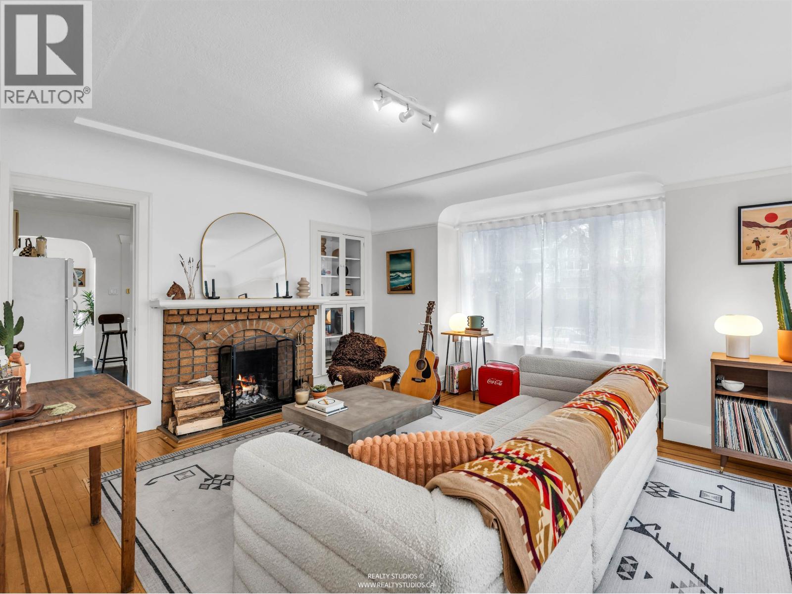 5915 Chester Street, Vancouver, British Columbia  V5W 3B7 - Photo 3 - R3097004