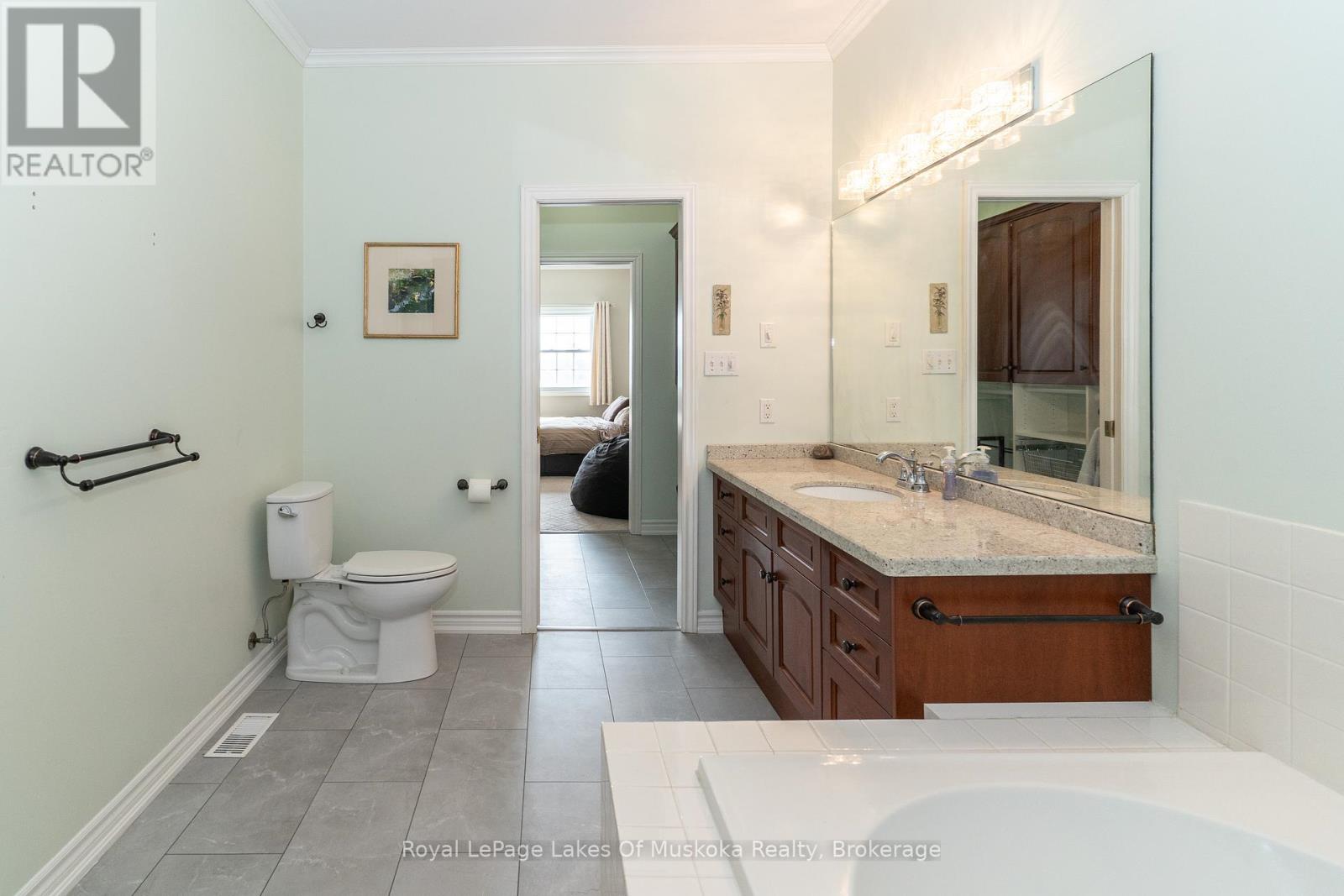 403 - 24 Ontario Street, Bracebridge, Ontario  P1L 2H5 - Photo 20 - X12855654