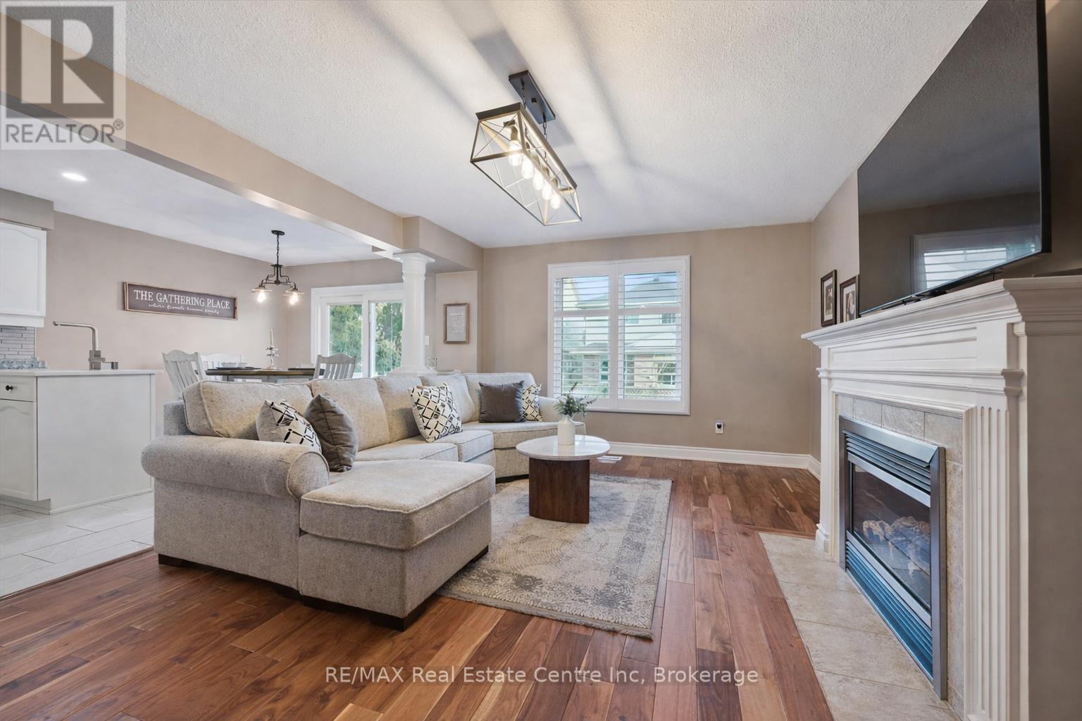 98 Cedarvale Avenue, Guelph, Ontario  N1E 7K2 - Photo 7 - X12855682