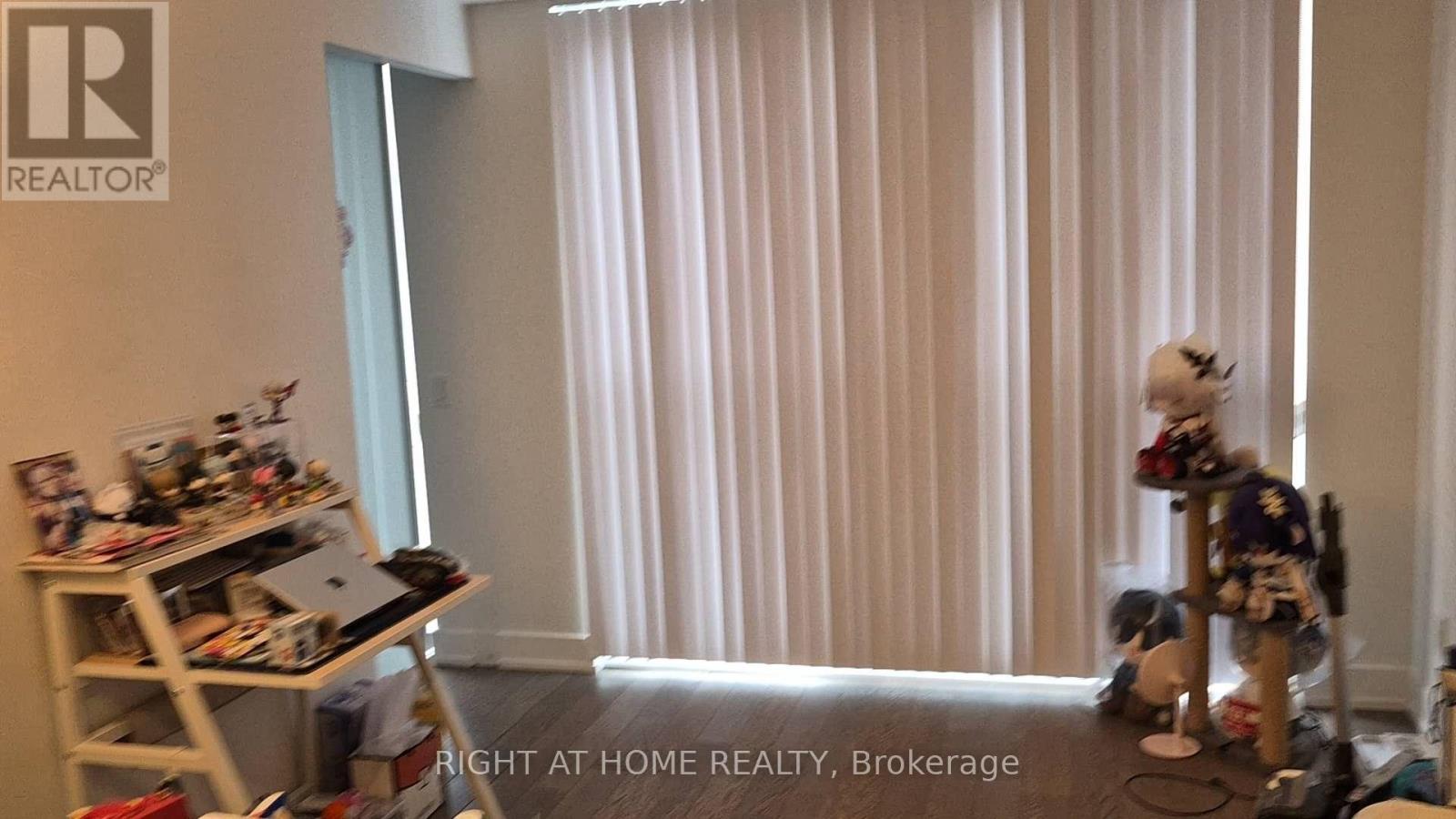 813 - 7 Grenville Street, Toronto (Bay Street Corridor), Ontario  M4Y 0E9 - Photo 31 - C12846714