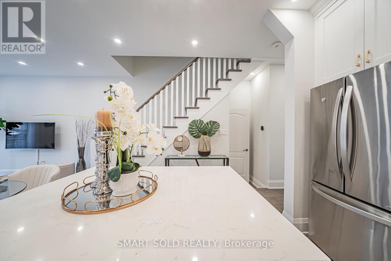 16 Gauguin Avenue, Vaughan, Ontario  L4J 9J7 - Photo 10 - N12852690