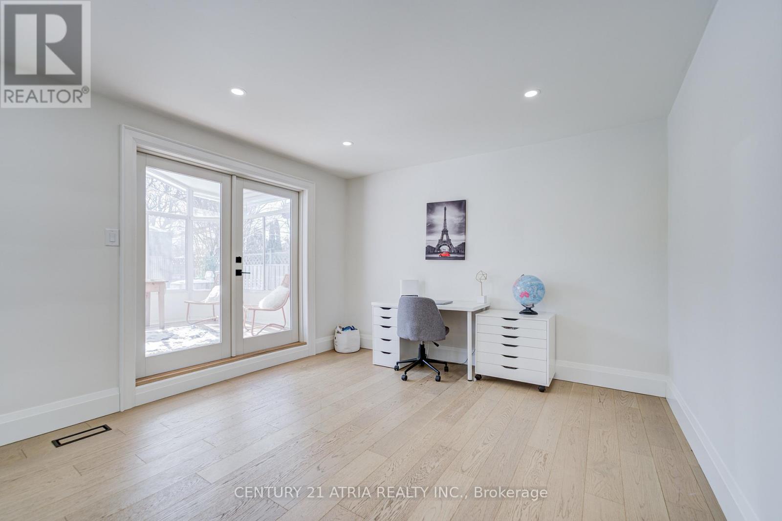23 Ladbrooke Road, Toronto (Willowridge-Martingrove-Richview), Ontario  M3R 2A7 - Photo 29 - W12826996