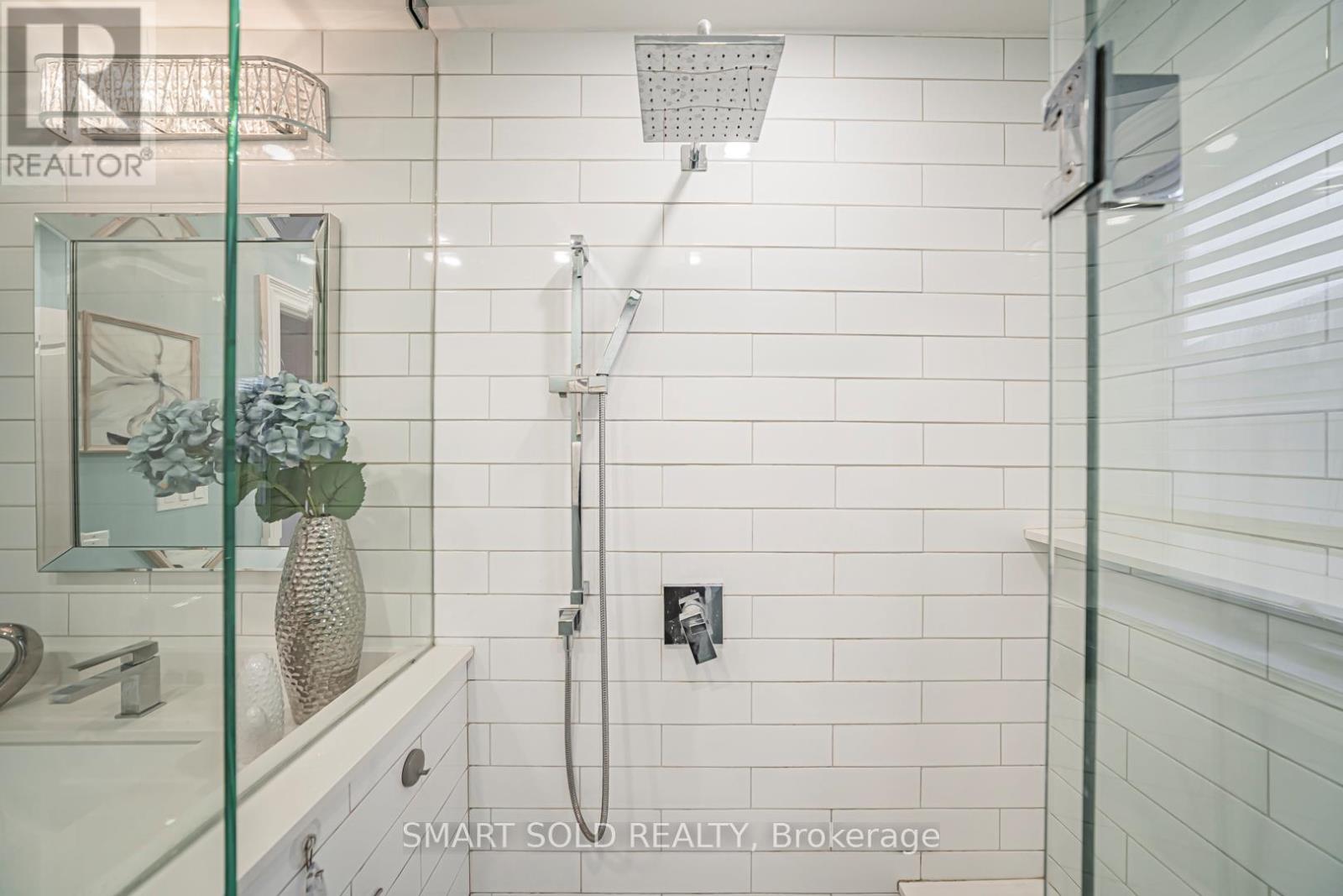 16 Gauguin Avenue, Vaughan, Ontario  L4J 9J7 - Photo 31 - N12852690