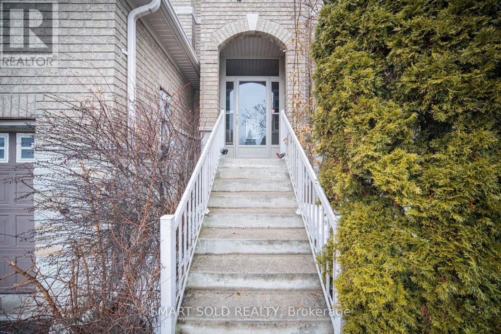 16 Gauguin Avenue, Vaughan, Ontario  L4J 9J7 - Photo 5 - N12852690