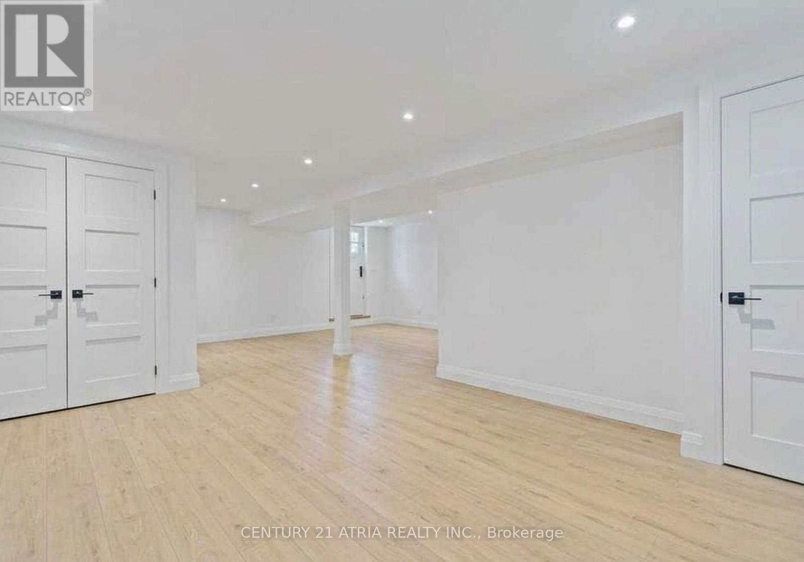 23 Ladbrooke Road, Toronto (Willowridge-Martingrove-Richview), Ontario  M3R 2A7 - Photo 36 - W12826996