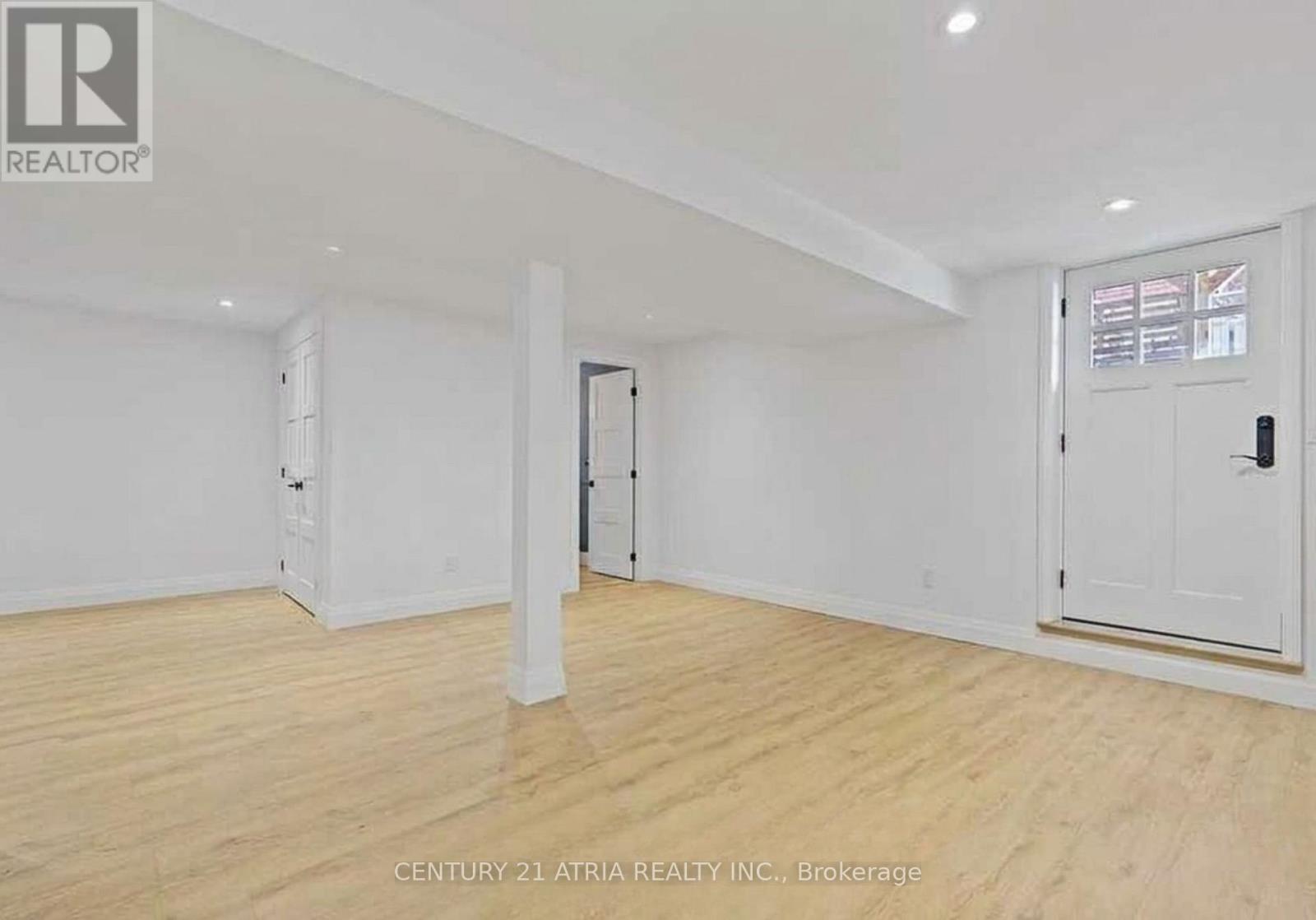 23 Ladbrooke Road, Toronto (Willowridge-Martingrove-Richview), Ontario  M3R 2A7 - Photo 34 - W12826996