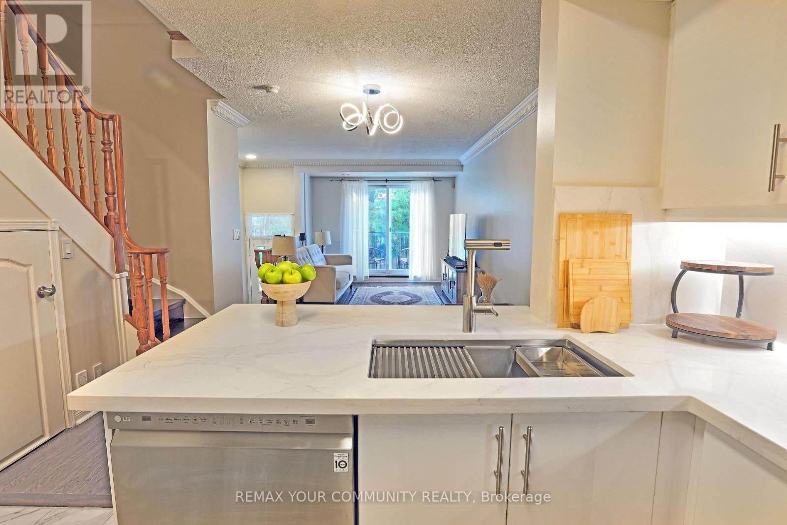 1213 - 28 Sommerset Way, Toronto (Willowdale East), Ontario  M2N 6W7 - Photo 12 - C12855626