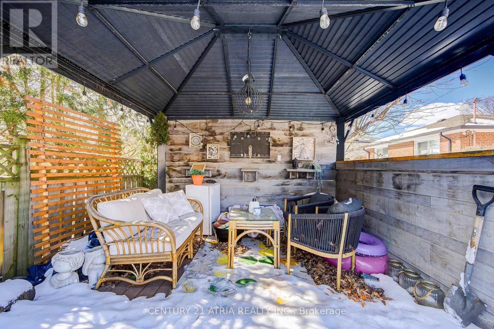 23 Ladbrooke Road, Toronto (Willowridge-Martingrove-Richview), Ontario  M3R 2A7 - Photo 41 - W12826996