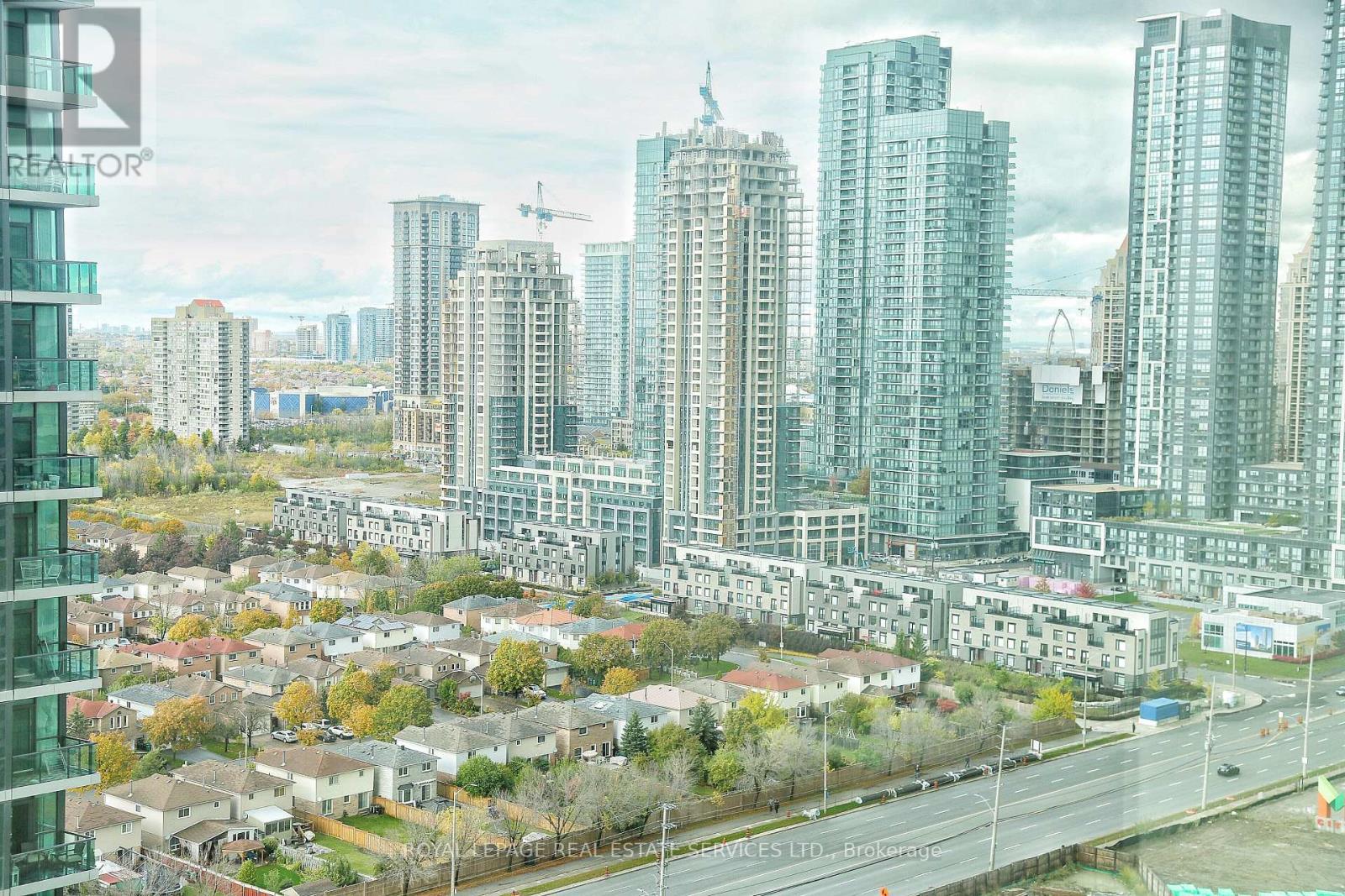 1907 - 3975 Grand Park Drive, Mississauga, Ontario  L5B 4M6 - Photo 13 - W12855442