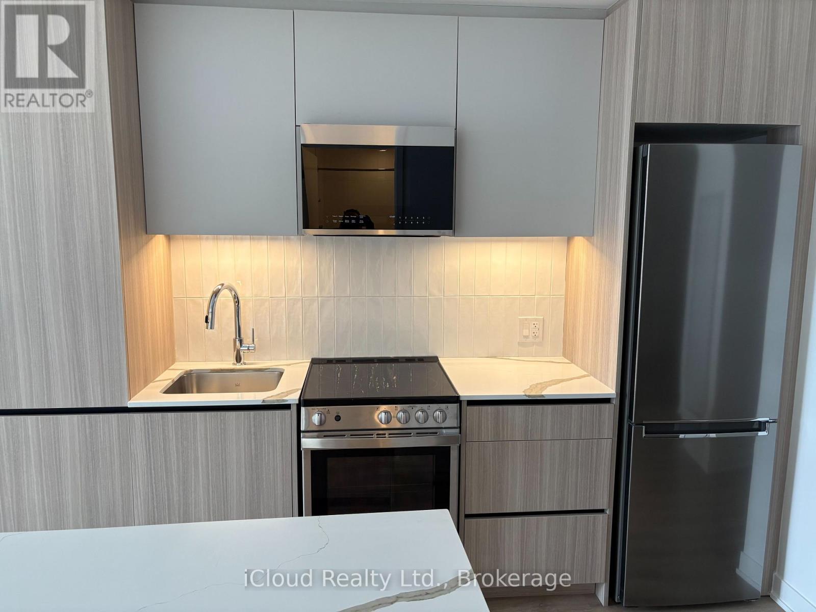 916 - 20 All Nations Drive, Brampton (Northwest Brampton), Ontario  L7A 5M5 - Photo 5 - W12848046