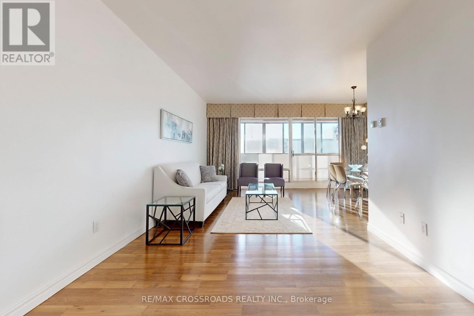 Ph18 - 5 Massey Square, Toronto (Crescent Town), Ontario  M4C 5L6 - Photo 10 - E12855664