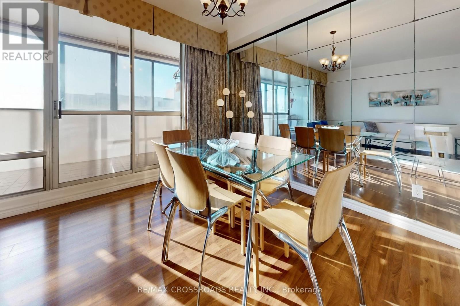 Ph18 - 5 Massey Square, Toronto (Crescent Town), Ontario  M4C 5L6 - Photo 13 - E12855664