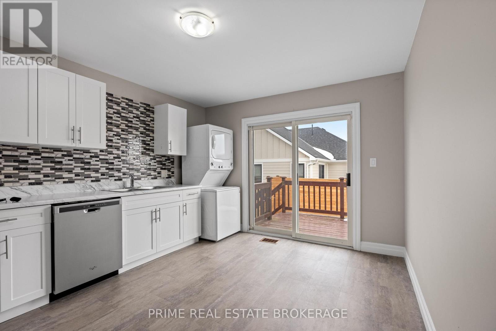 296 Huron Street W, South Huron (Exeter), Ontario  N0M 1S2 - Photo 15 - X12687998