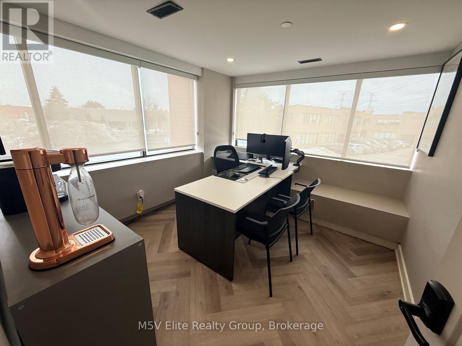 15 & 16 - 250 Regina Road, Vaughan (West Woodbridge Industrial Area), Ontario  L4L 8N2 - Photo 23 - N12855602