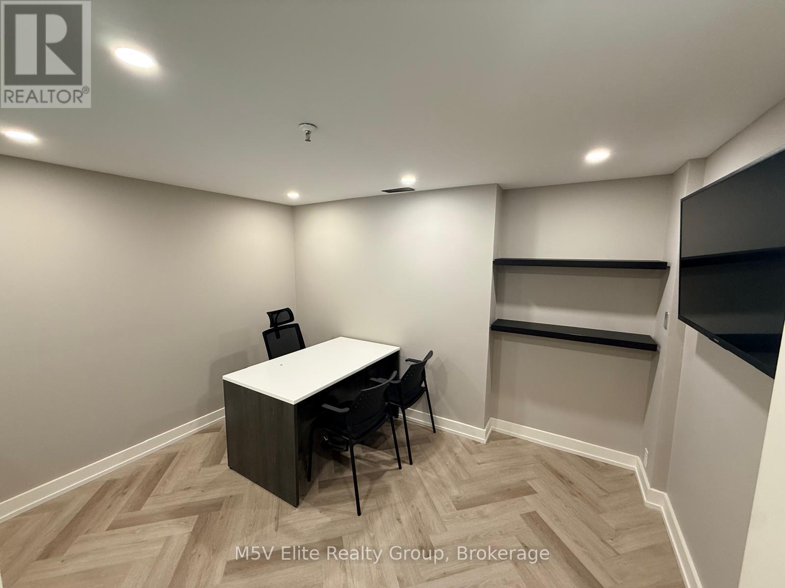 15 & 16 - 250 Regina Road, Vaughan (West Woodbridge Industrial Area), Ontario  L4L 8N2 - Photo 3 - N12855602