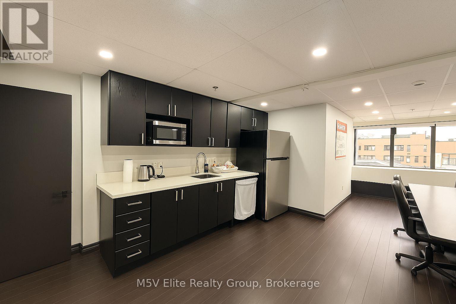 15 & 16 - 250 Regina Road, Vaughan (West Woodbridge Industrial Area), Ontario  L4L 8N2 - Photo 9 - N12855602