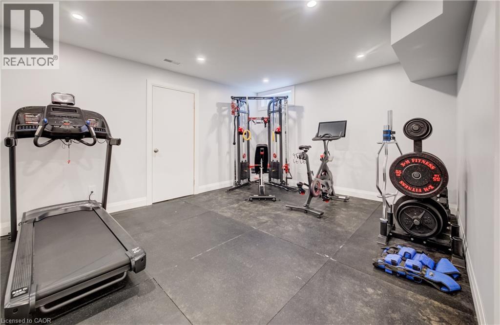 15 Mcleod Court, Kitchener, Ontario  N2R 1A9 - Photo 32 - 40808685