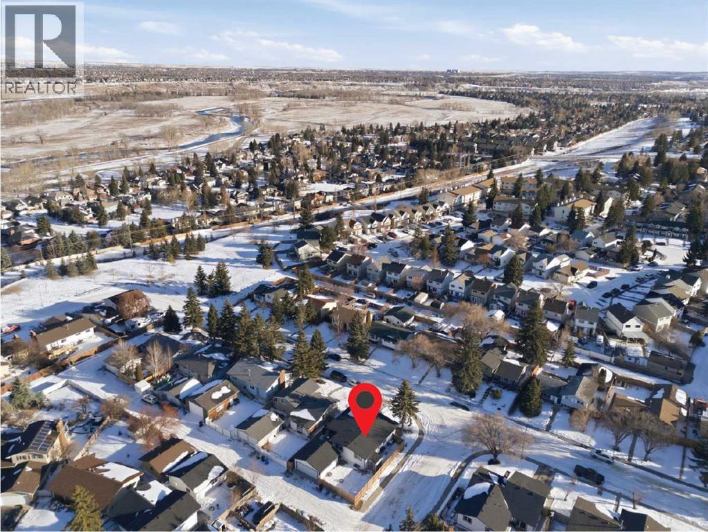 428 Queen Anne Way Se, Calgary, Alberta  T2J 4R9 - Photo 3 - A2291229