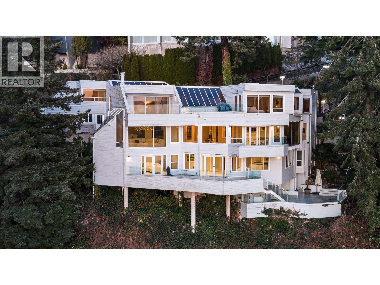 5530 Parthenon Place, West Vancouver, British Columbia  V7W 2V7 - Photo 4 - R3096925