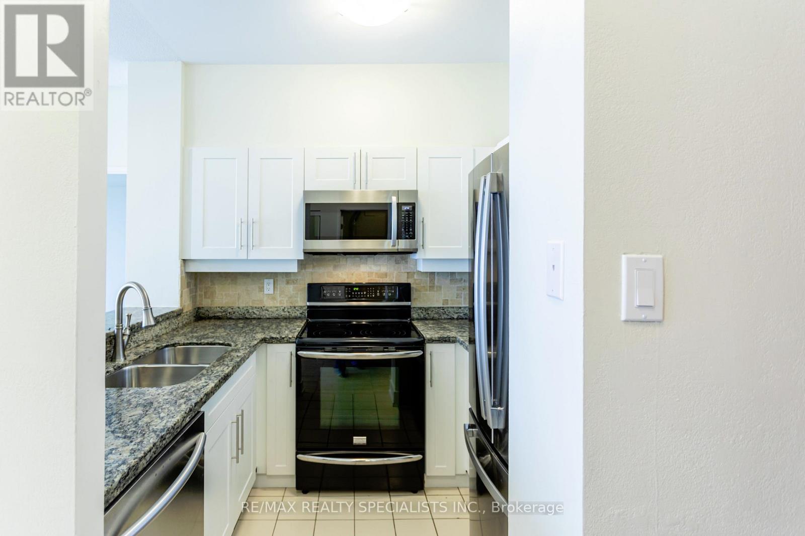 708 - 2511 Lakeshore Road W, Oakville, Ontario  L6L 6L9 - Photo 15 - W12855622