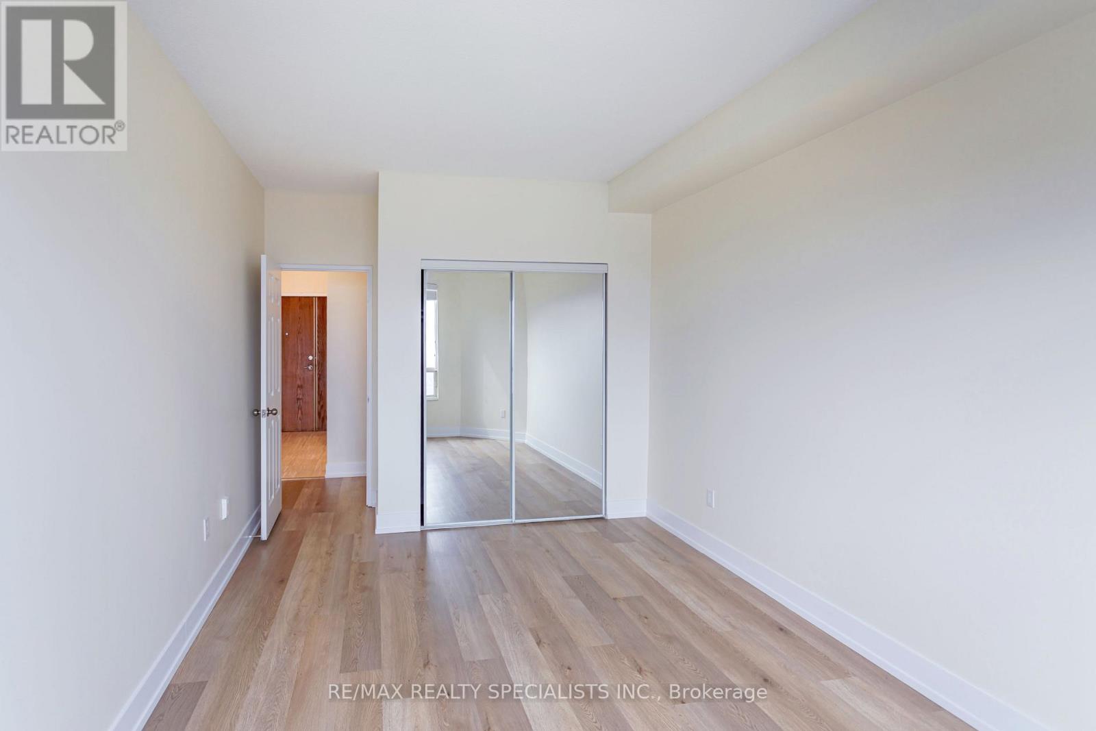 708 - 2511 Lakeshore Road W, Oakville, Ontario  L6L 6L9 - Photo 26 - W12855622