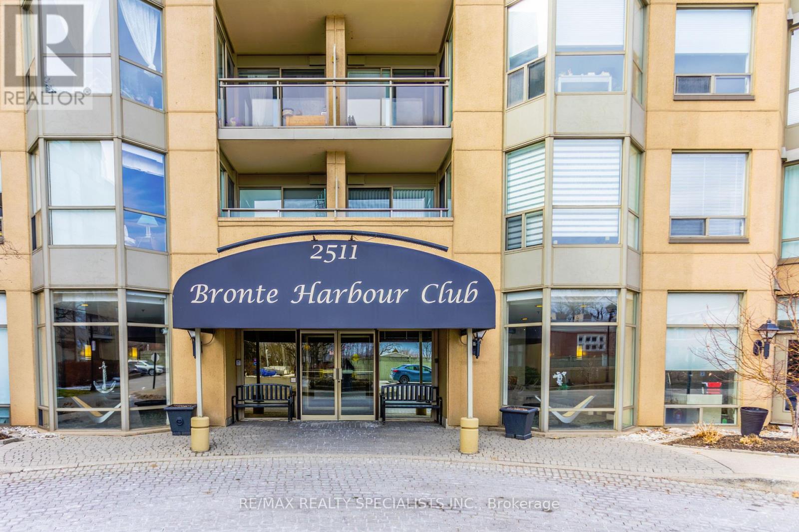 708 - 2511 Lakeshore Road W, Oakville, Ontario  L6L 6L9 - Photo 3 - W12855622