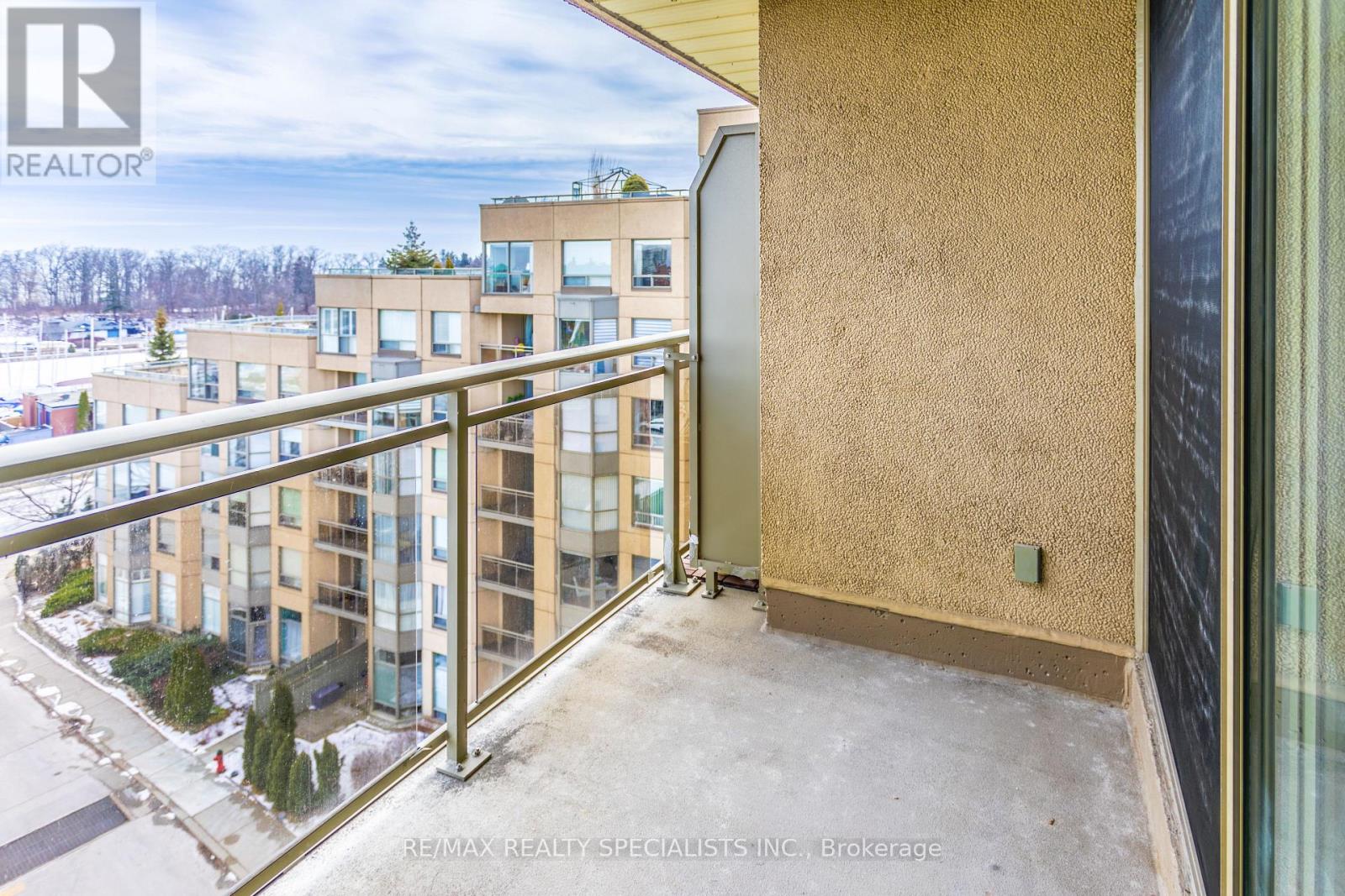 708 - 2511 Lakeshore Road W, Oakville, Ontario  L6L 6L9 - Photo 30 - W12855622