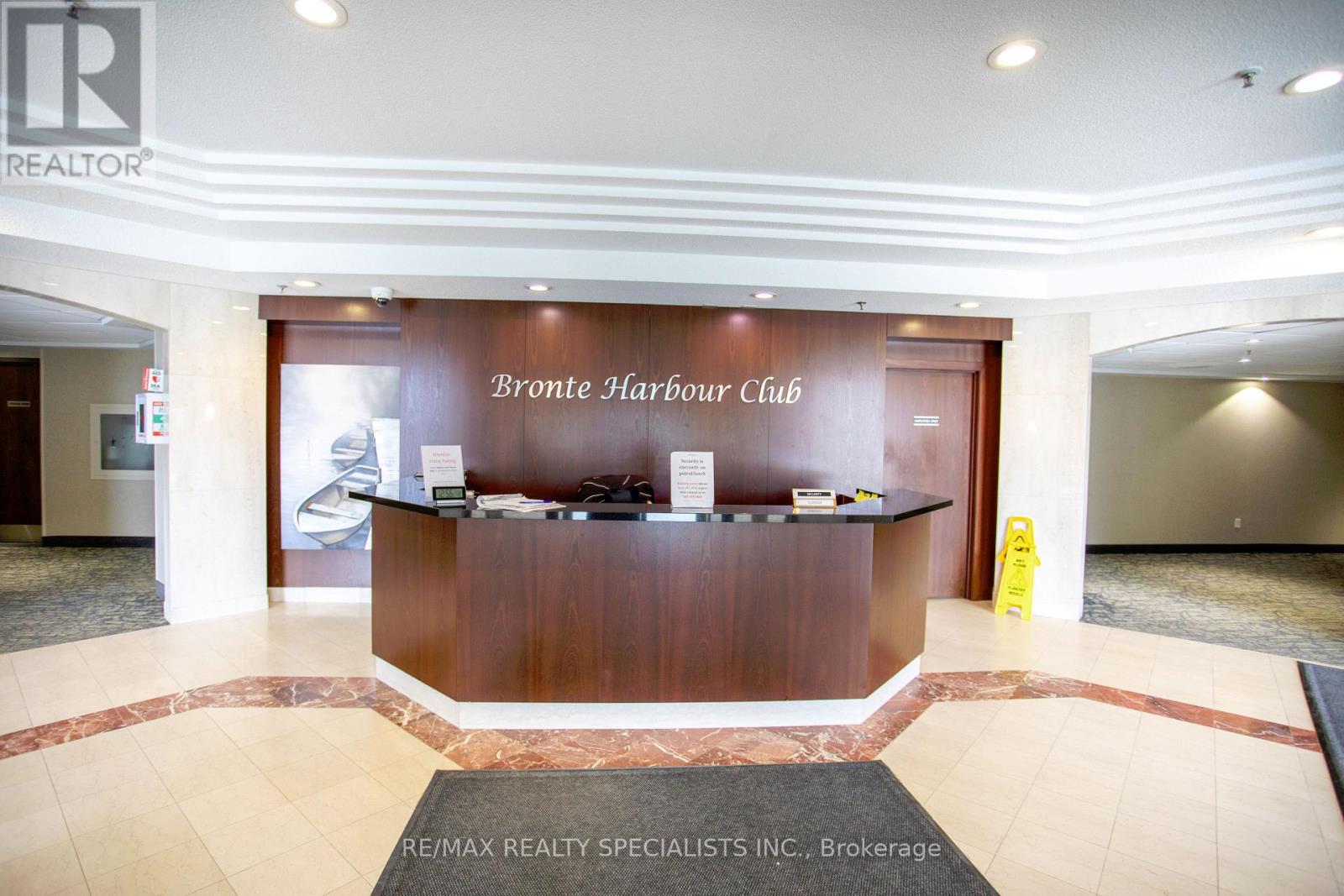 708 - 2511 Lakeshore Road W, Oakville, Ontario  L6L 6L9 - Photo 4 - W12855622