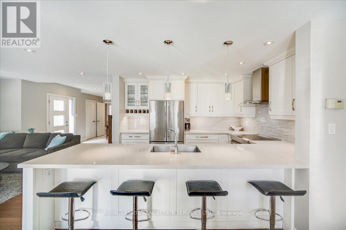 2157 Forest Gate Park, Oakville, Ontario  L6M 4B3 - Photo 16 - W12855708