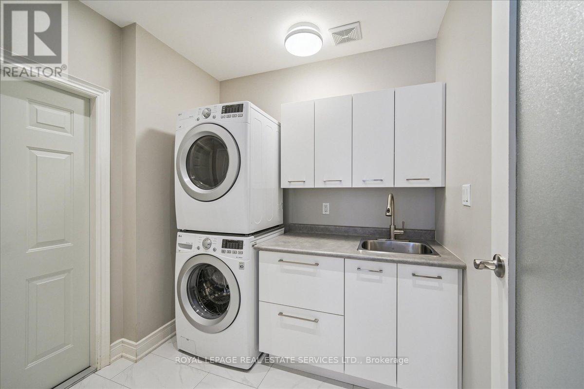 2157 Forest Gate Park, Oakville, Ontario  L6M 4B3 - Photo 18 - W12855708