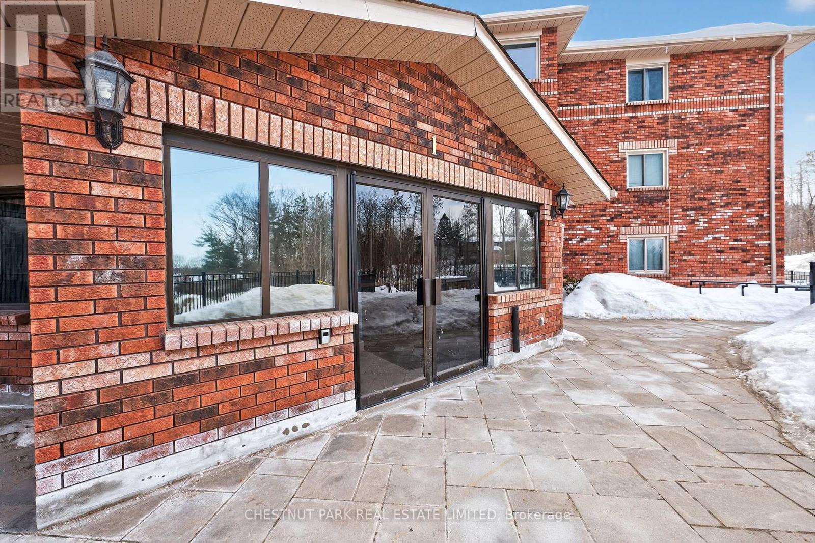 208 - 1 Quail Crescent, Barrie (Ardagh), Ontario  L4N 6W9 - Photo 19 - S12849986