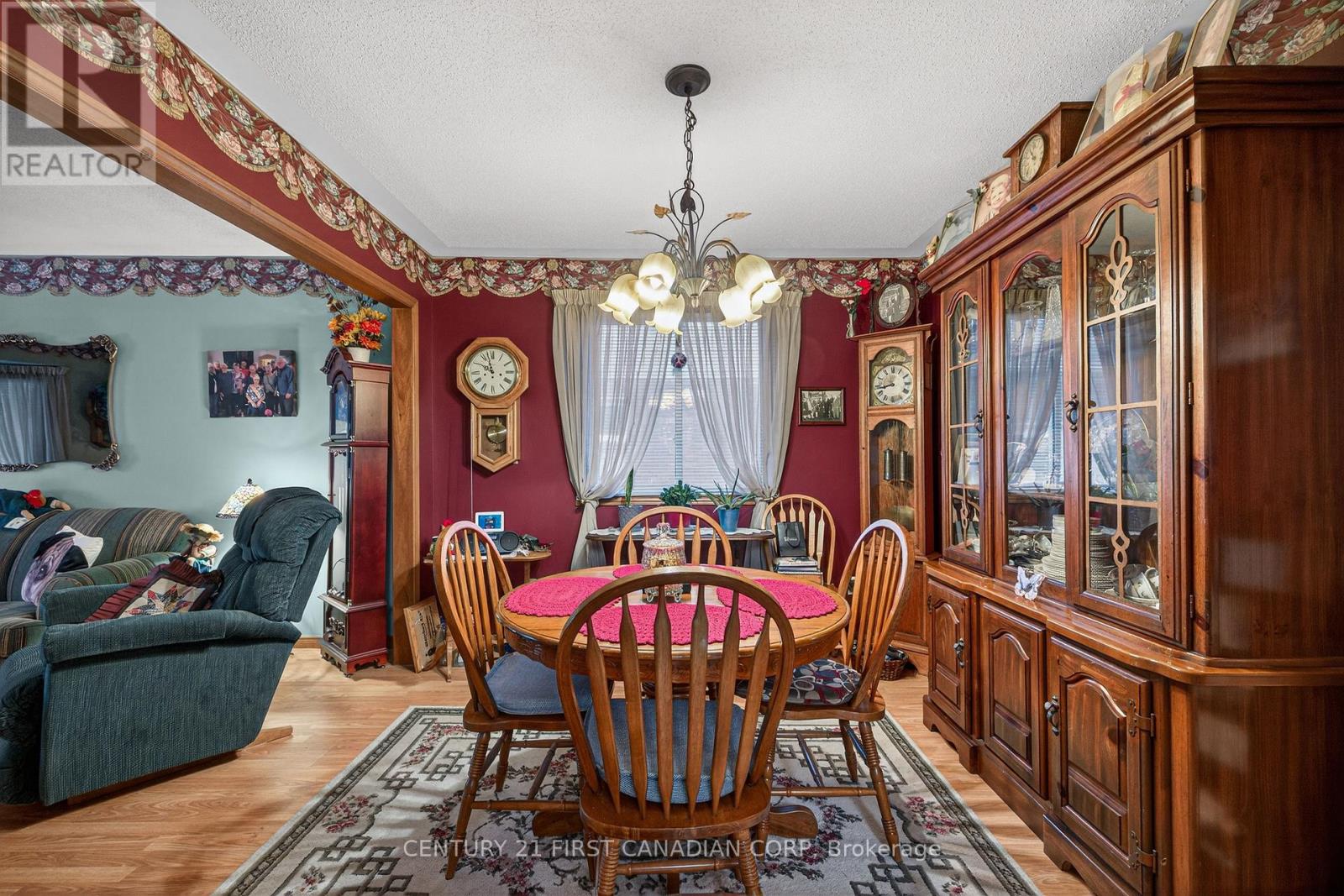 30 Conway Lane, London South, Ontario  N6E 3K4 - Photo 11 - X12846170