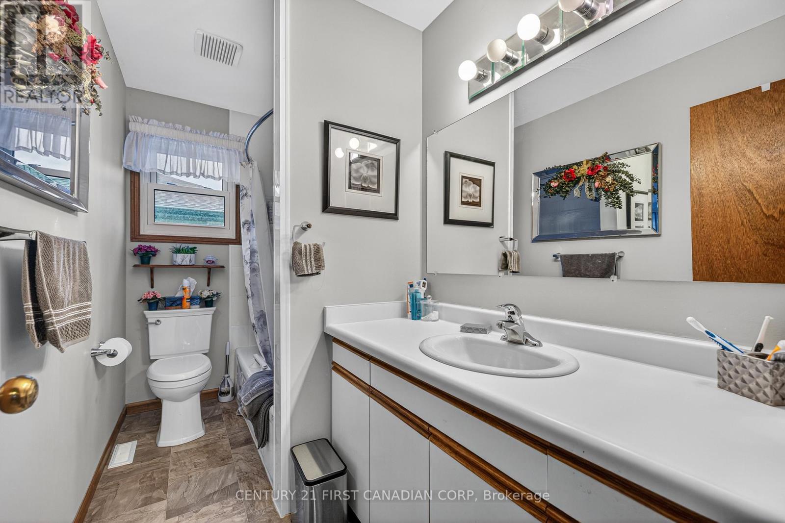 30 Conway Lane, London South, Ontario  N6E 3K4 - Photo 25 - X12846170