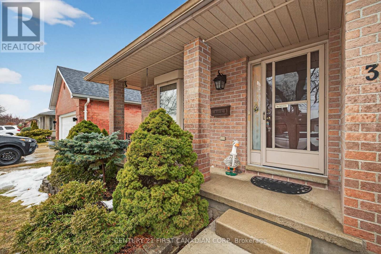 30 Conway Lane, London South, Ontario  N6E 3K4 - Photo 4 - X12846170