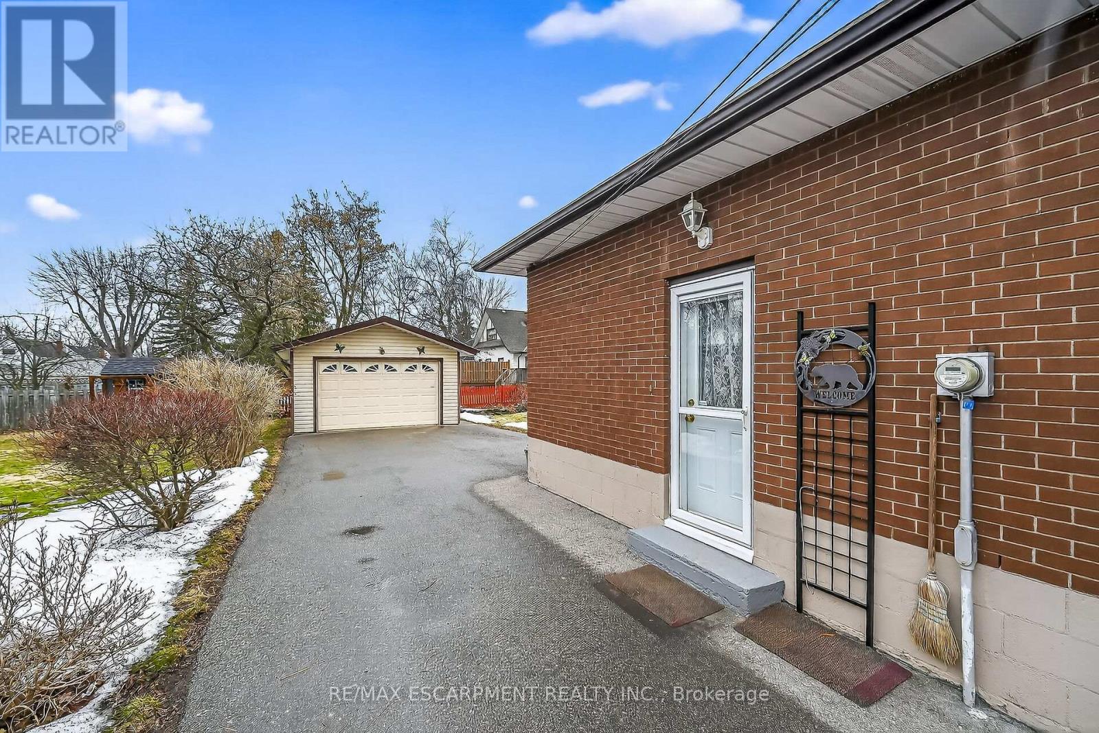 814 Cedar Street, Haldimand (Dunnville), Ontario  N1A 2K2 - Photo 45 - X12855684