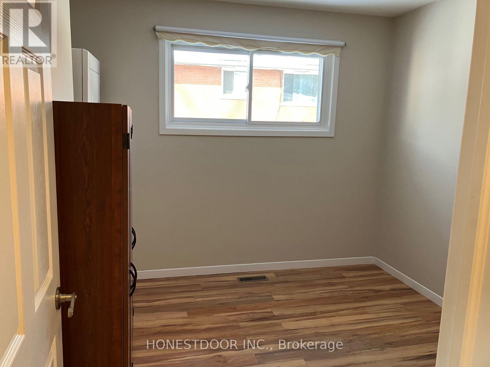 624 Mornington Avenue, London East (East G), Ontario  N5Y 3G1 - Photo 12 - X12855730