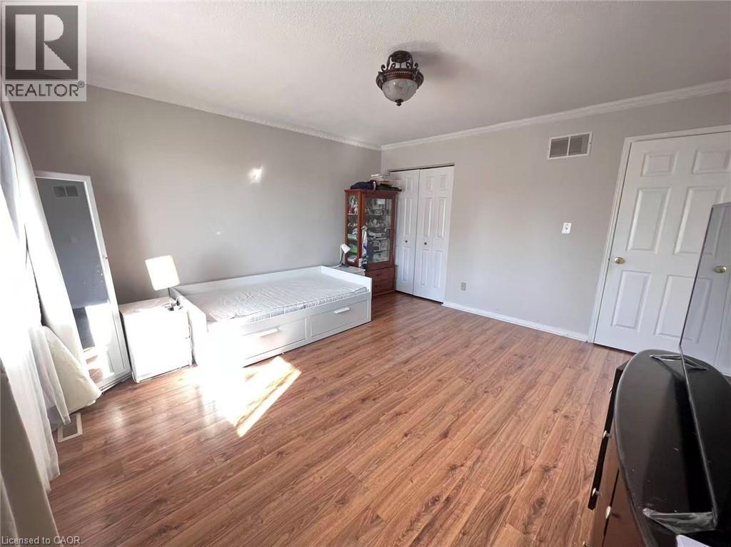 135 Essling Avenue, Hamilton, Ontario  L9B 2H9 - Photo 17 - 40810230