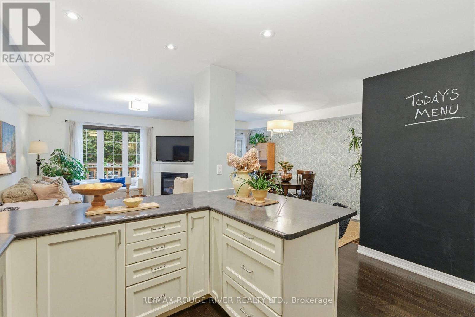 6 Edison Way, Whitby (Taunton North), Ontario  L1R 0L7 - Photo 10 - E12855822