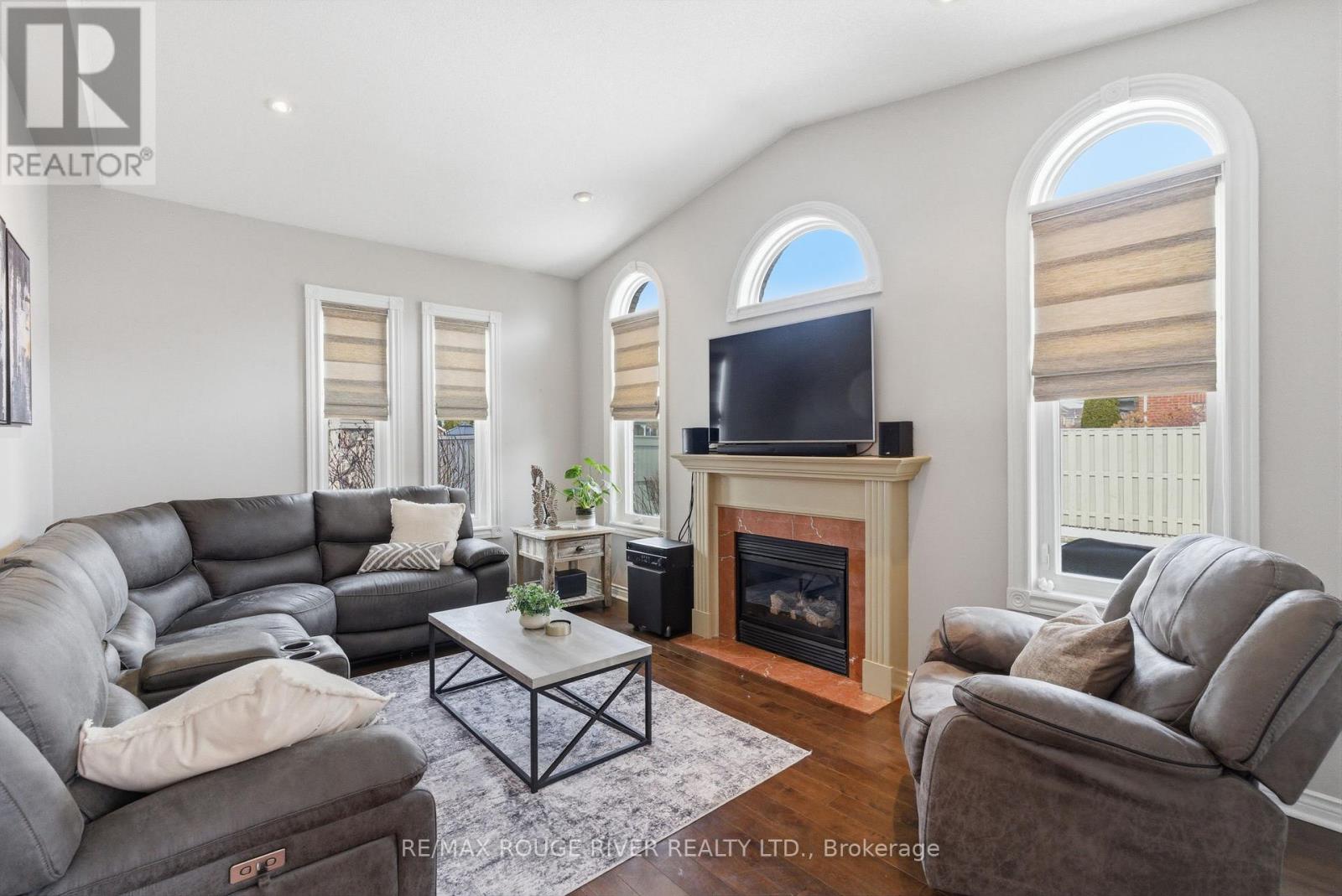 2 Hesham Drive, Whitby, Ontario  L1M 2J9 - Photo 17 - E12855840