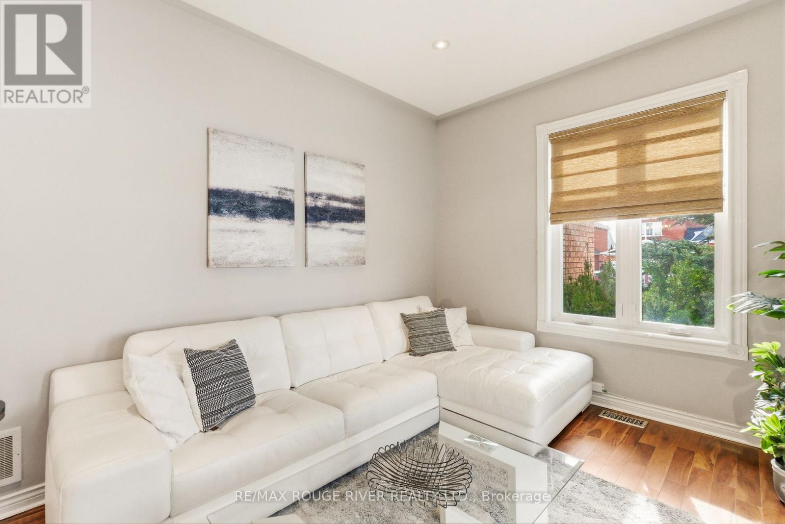 2 Hesham Drive, Whitby, Ontario  L1M 2J9 - Photo 6 - E12855840