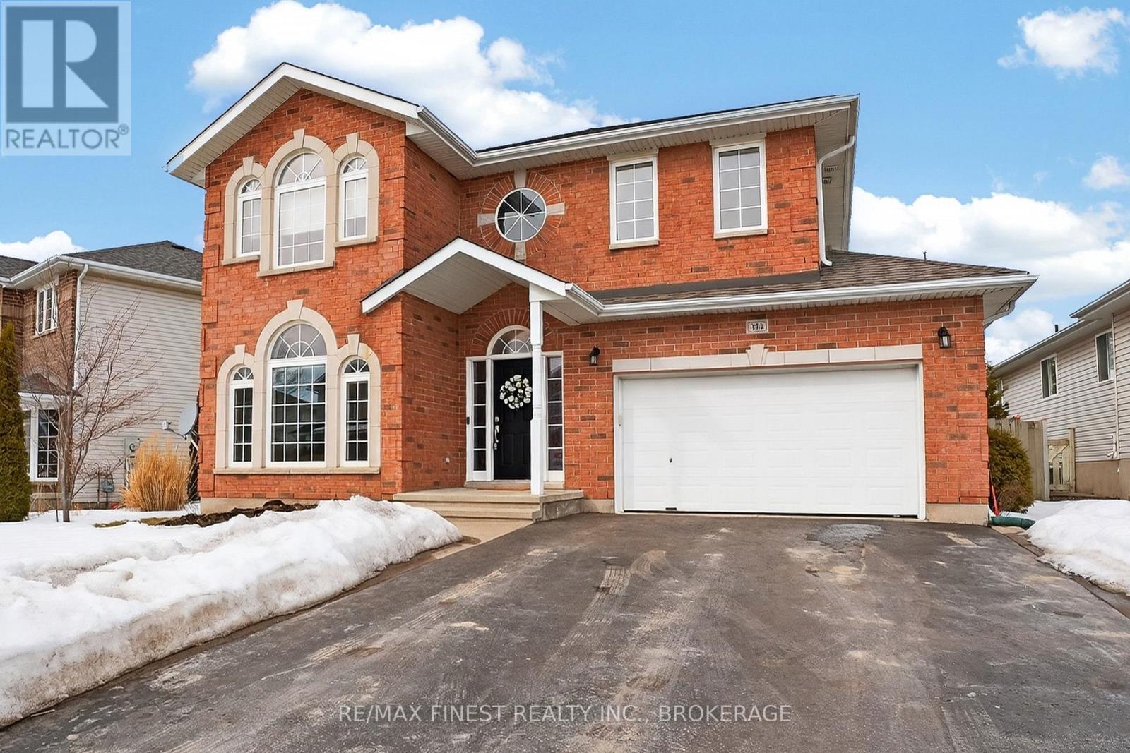 396 Quarry Pond Court, Kingston (Kingston East (Incl Barret Crt)), Ontario  K7K 7L3 - Photo 2 - X12855852