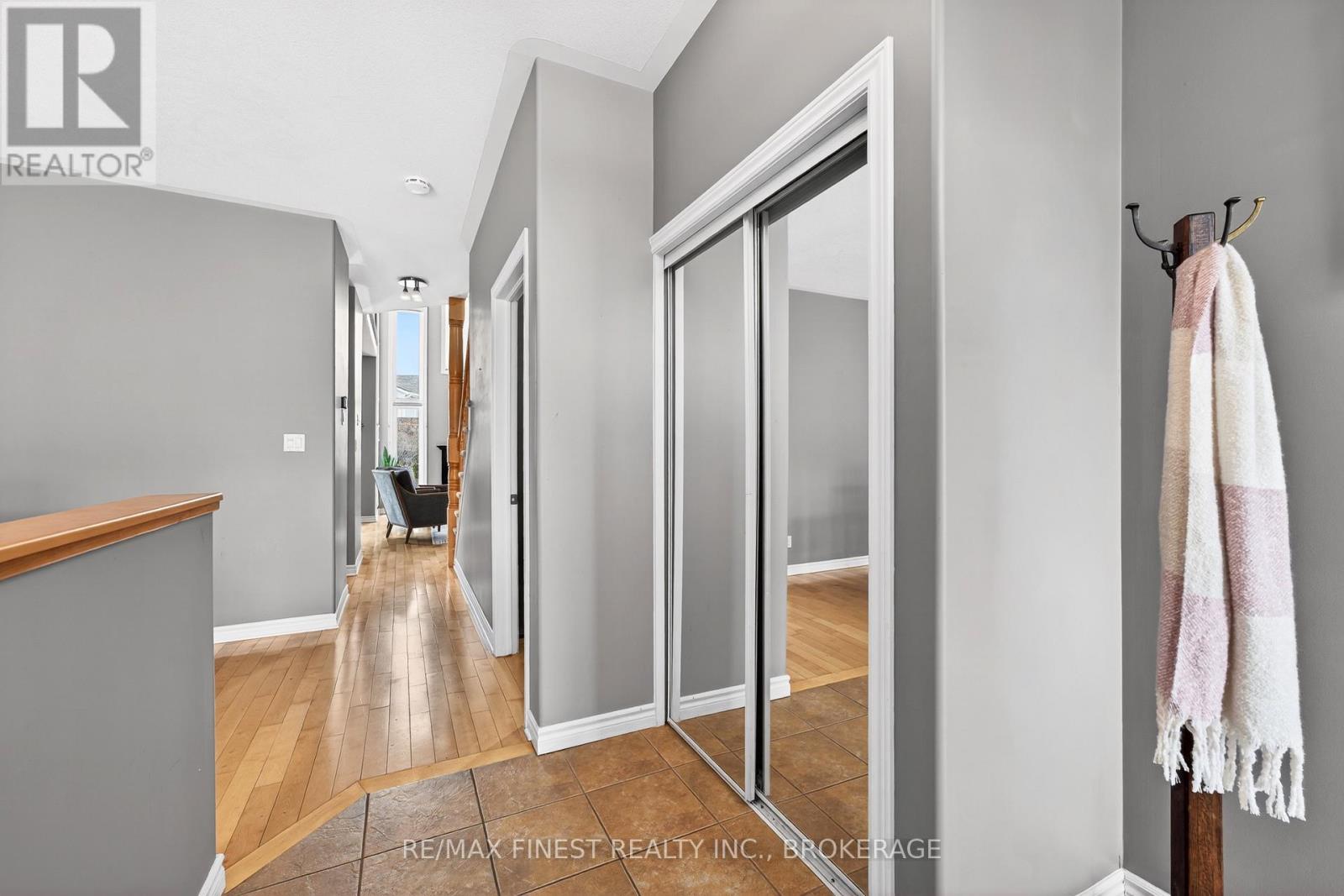 396 Quarry Pond Court, Kingston (Kingston East (Incl Barret Crt)), Ontario  K7K 7L3 - Photo 4 - X12855852